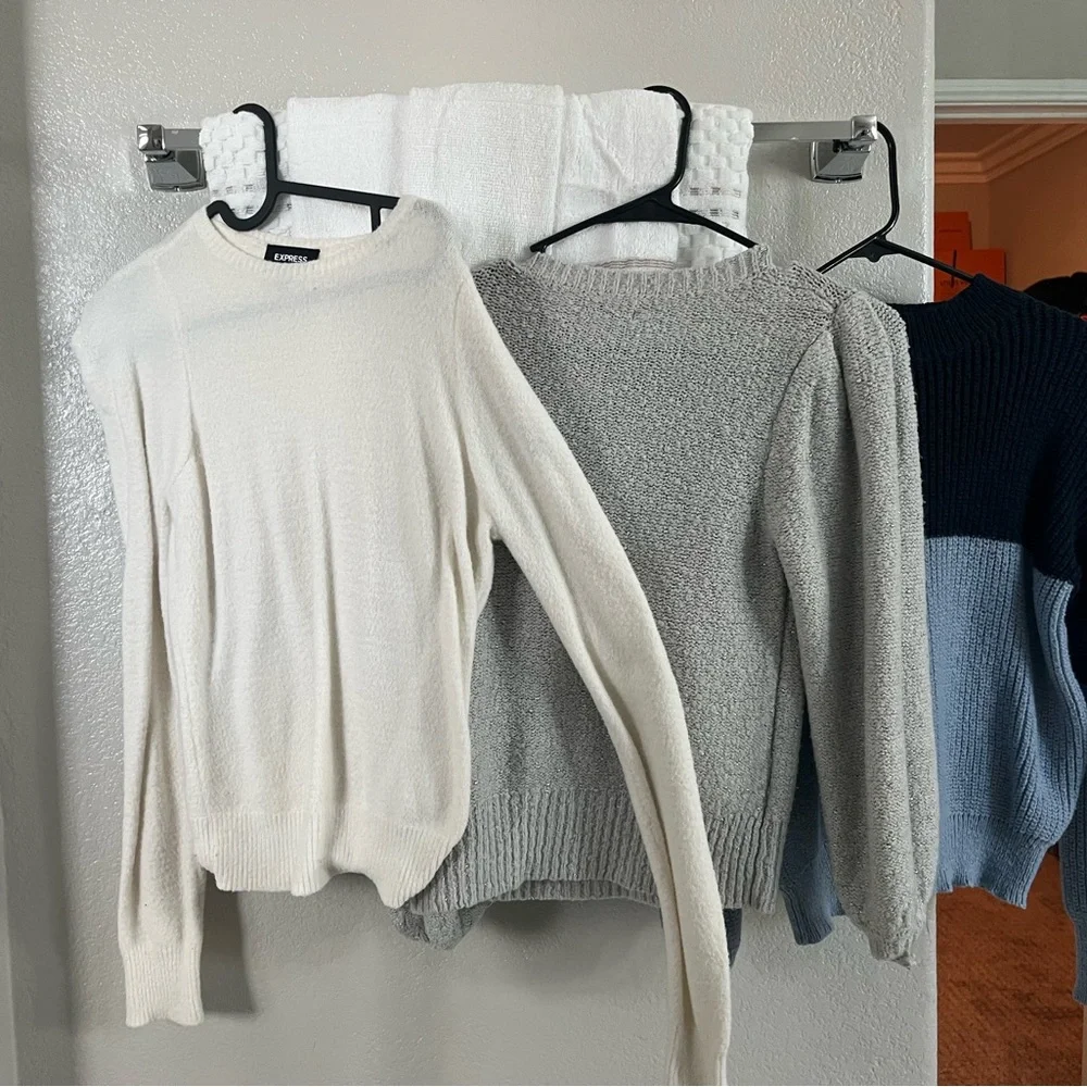 Sweater bundle - Picture 1 of 6